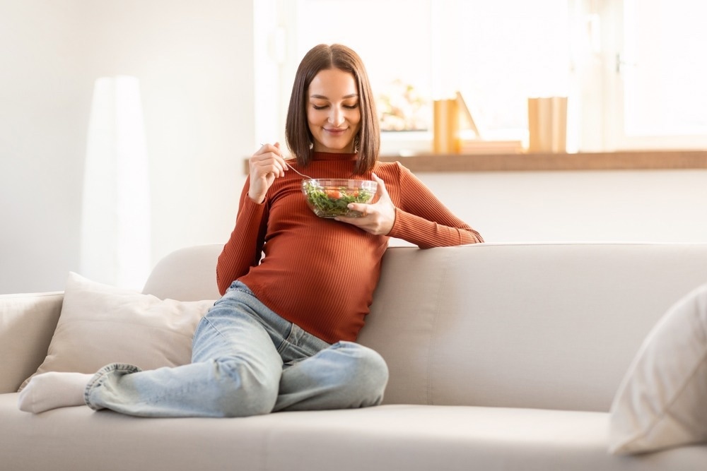 Better infant growth linked to healthy prenatal diet following USDA guidelines